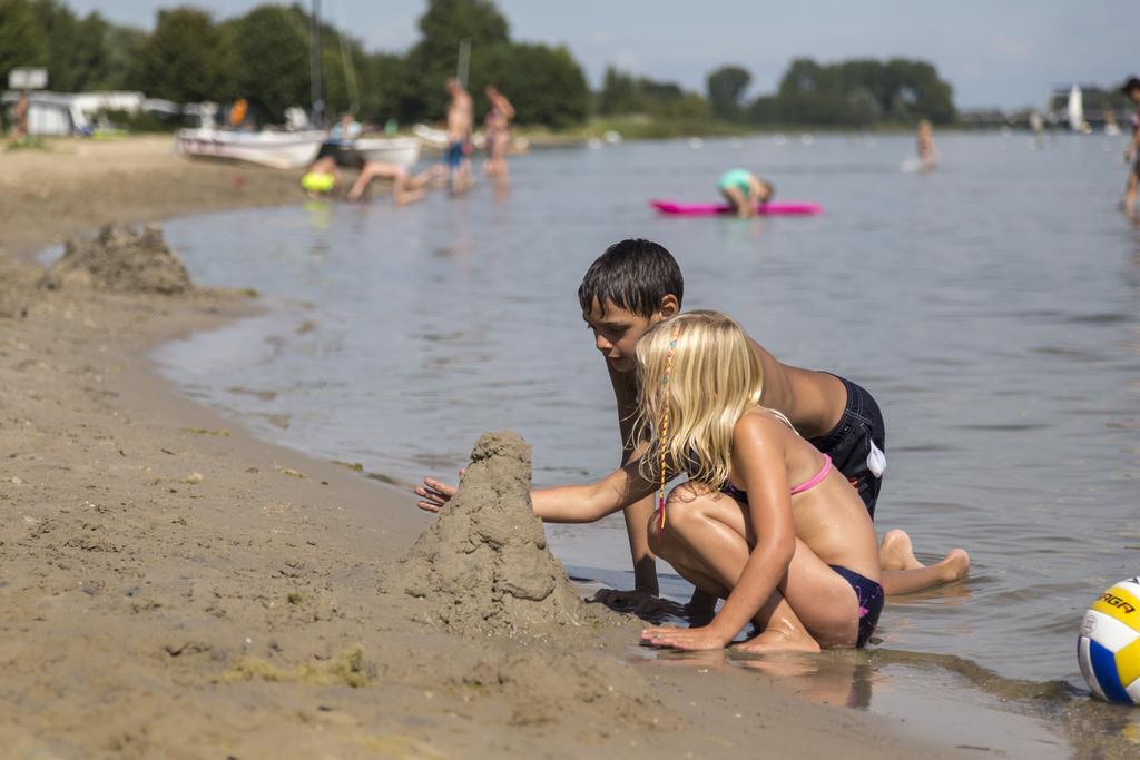 Oostappen Vakantiepark Riviera Beach Biddinghuizen Bagian luar foto