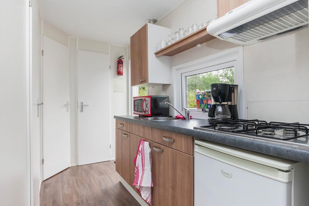Oostappen Vakantiepark Riviera Beach Biddinghuizen Ruang foto