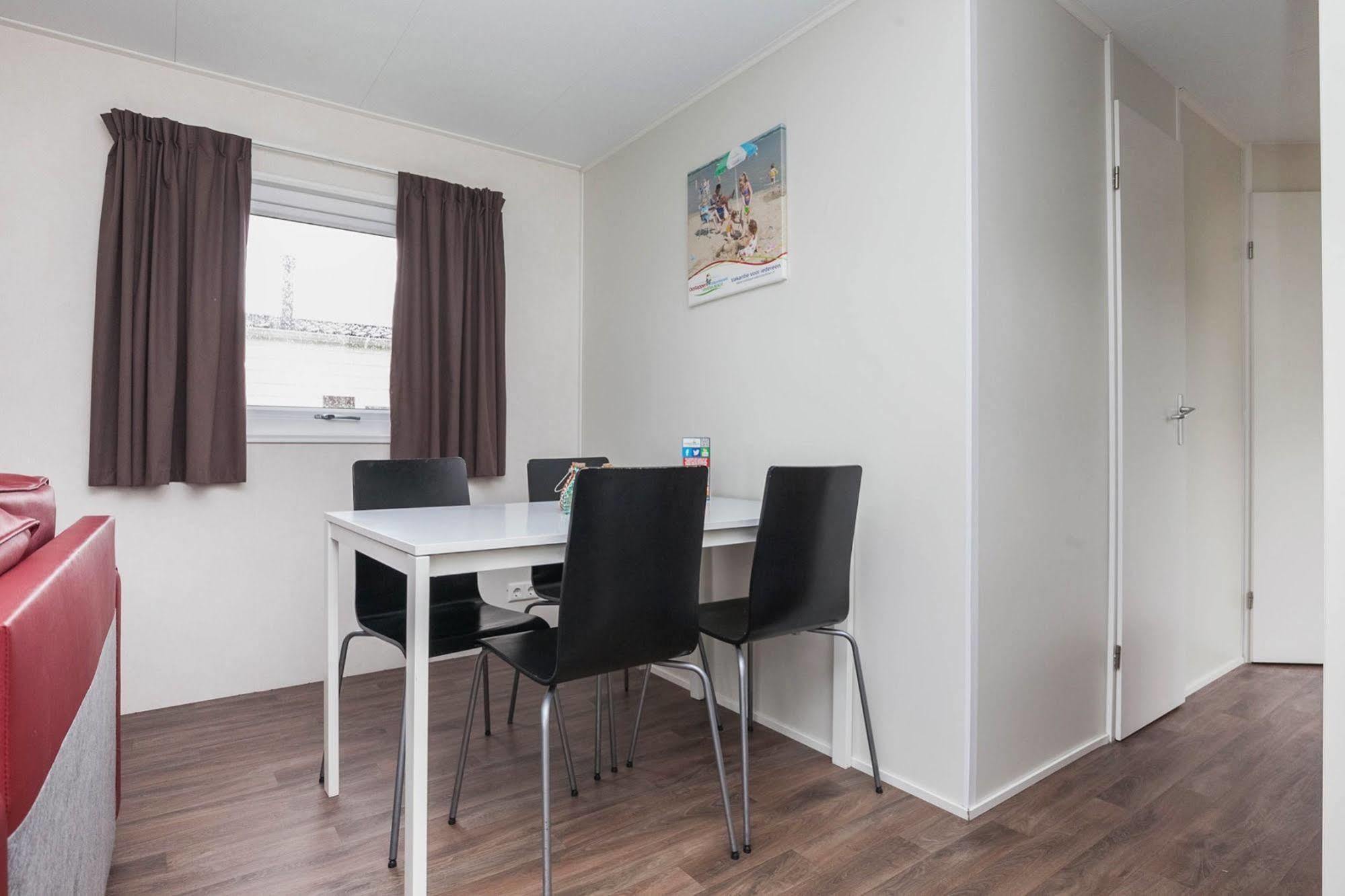 Oostappen Vakantiepark Riviera Beach Biddinghuizen Bagian luar foto