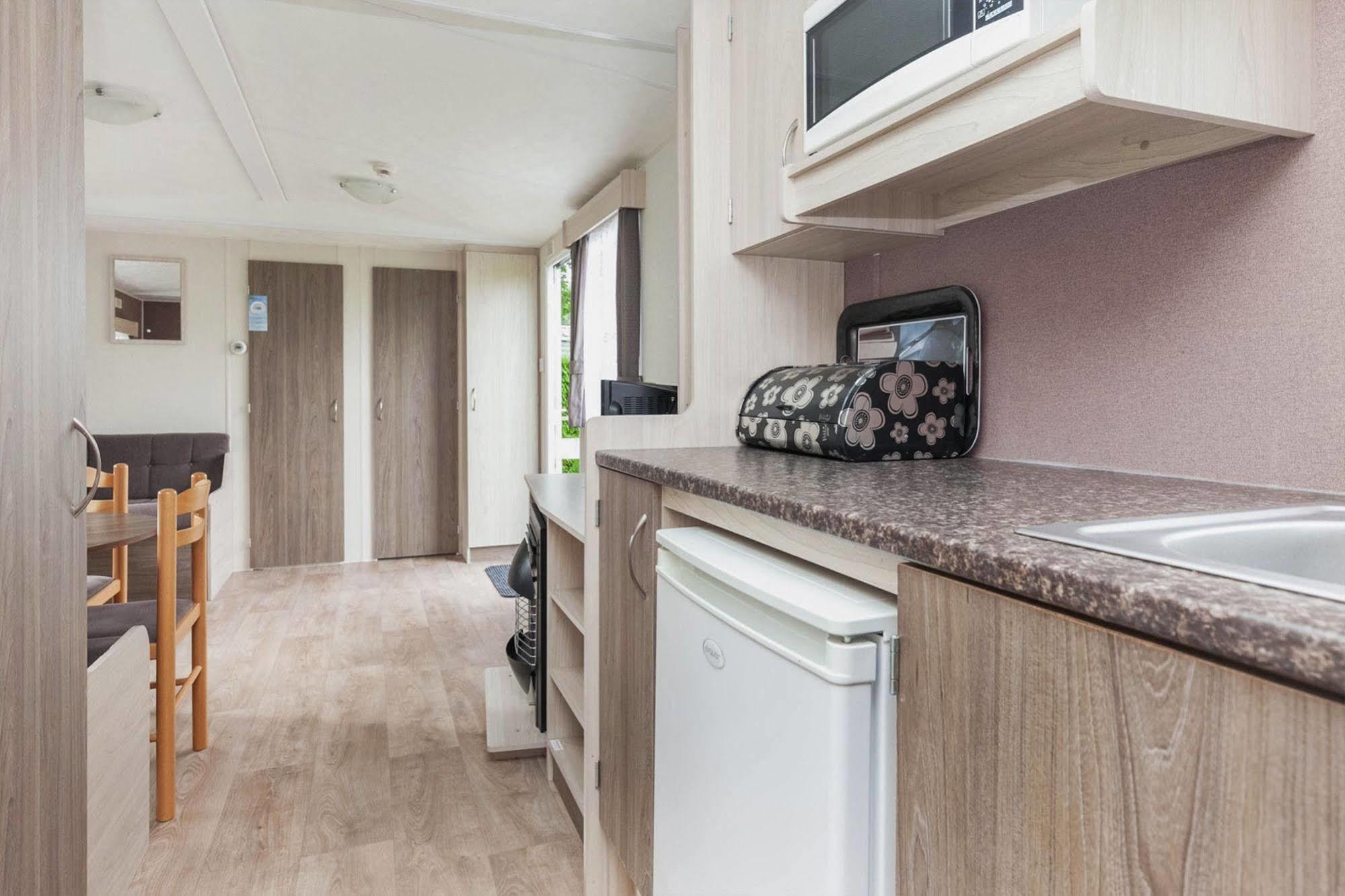 Oostappen Vakantiepark Riviera Beach Biddinghuizen Bagian luar foto