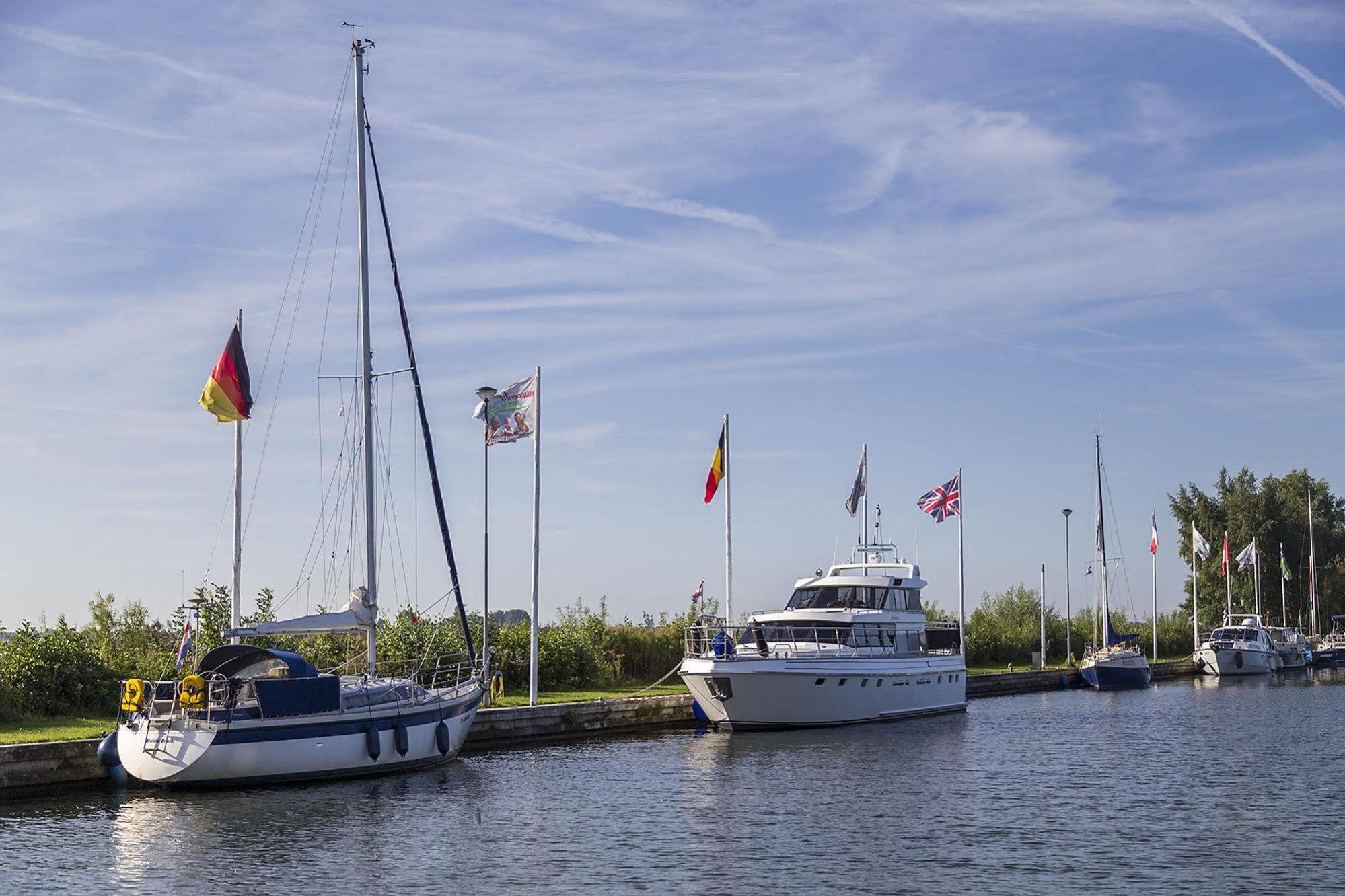 Oostappen Vakantiepark Riviera Beach Biddinghuizen Bagian luar foto